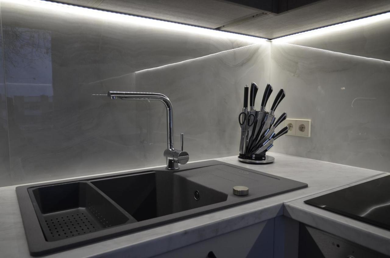 Luxuria Modern Apartments - Self Check-In Σιαουλιάι Εξωτερικό φωτογραφία