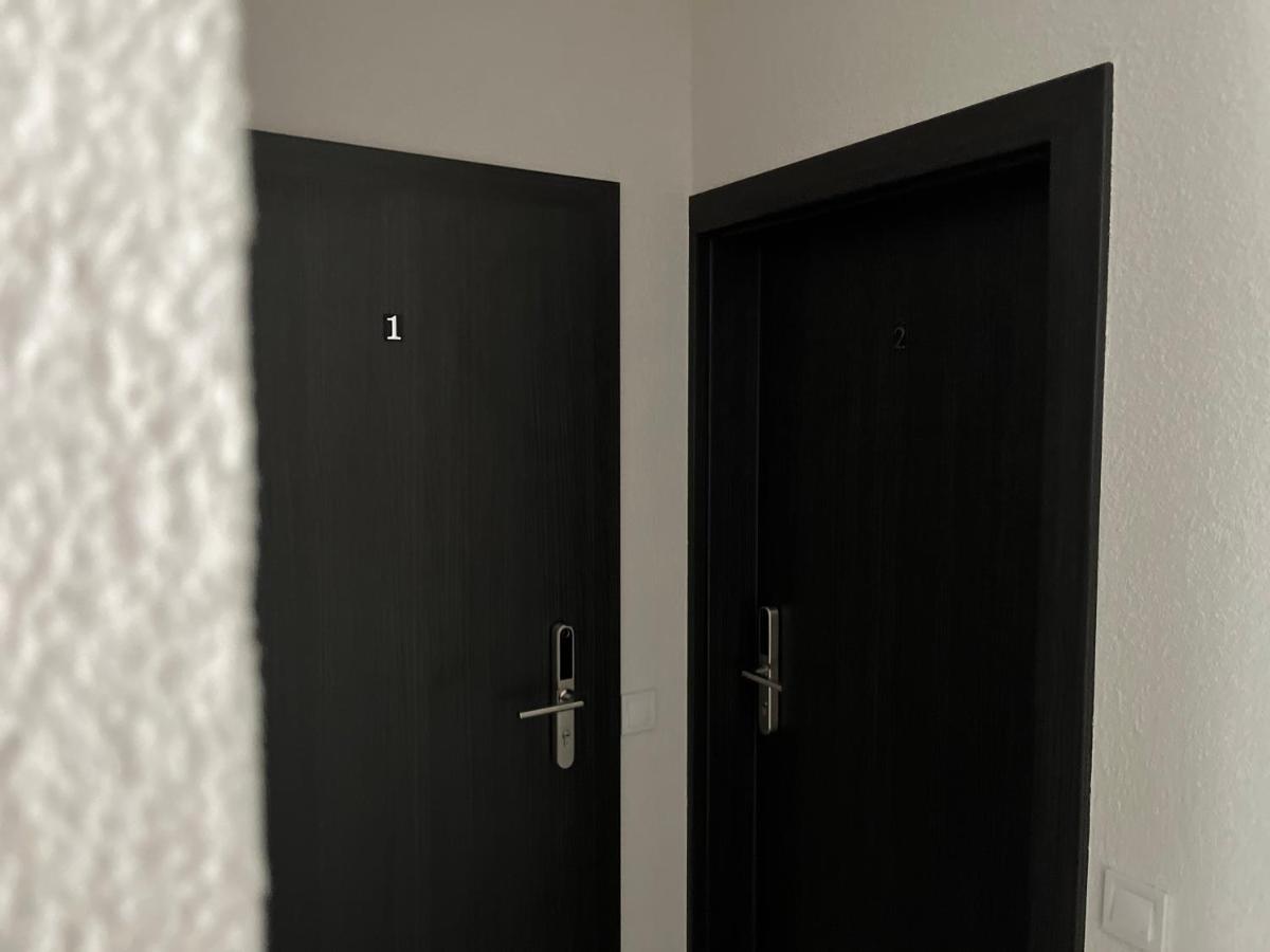 Luxuria Modern Apartments - Self Check-In Σιαουλιάι Εξωτερικό φωτογραφία